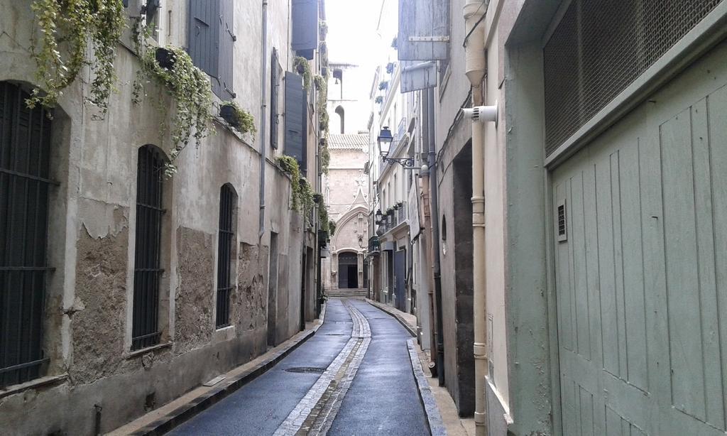 Venez Rever Beziers Centre Et Gare Il Y A Plus Cher Mais C Est Moins Bien ภายนอก รูปภาพ