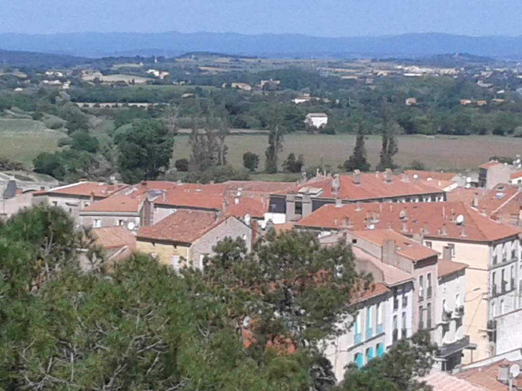 Venez Rever Beziers Centre Et Gare Il Y A Plus Cher Mais C Est Moins Bien ภายนอก รูปภาพ